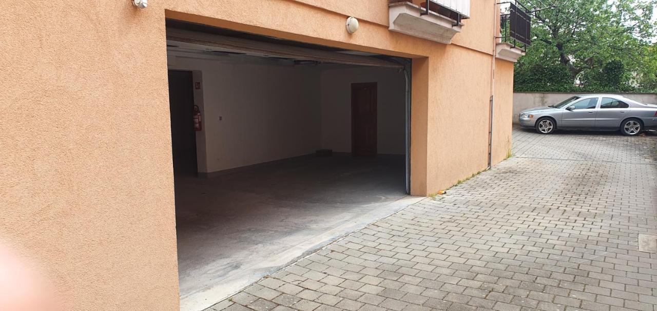 Santa Eufemia Rovinj 10Min Walk To City & Free Garage Parking Lejlighed Eksteriør billede