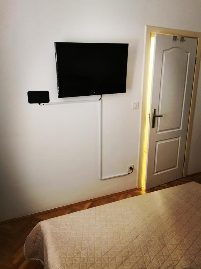 Santa Eufemia Rovinj 10Min Walk To City & Free Garage Parking Lejlighed Eksteriør billede